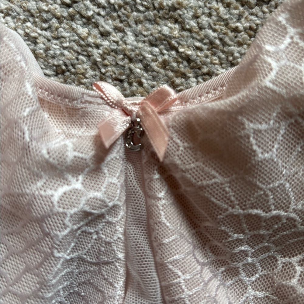 Chantelle C Magnifique Minimizer Bra View 2